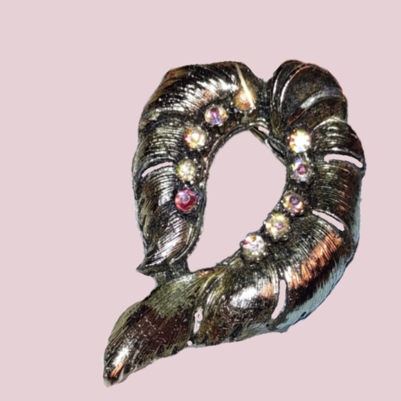 Vintage Leaf Wrap AB Crystal Brooch - Picture 2 of 16